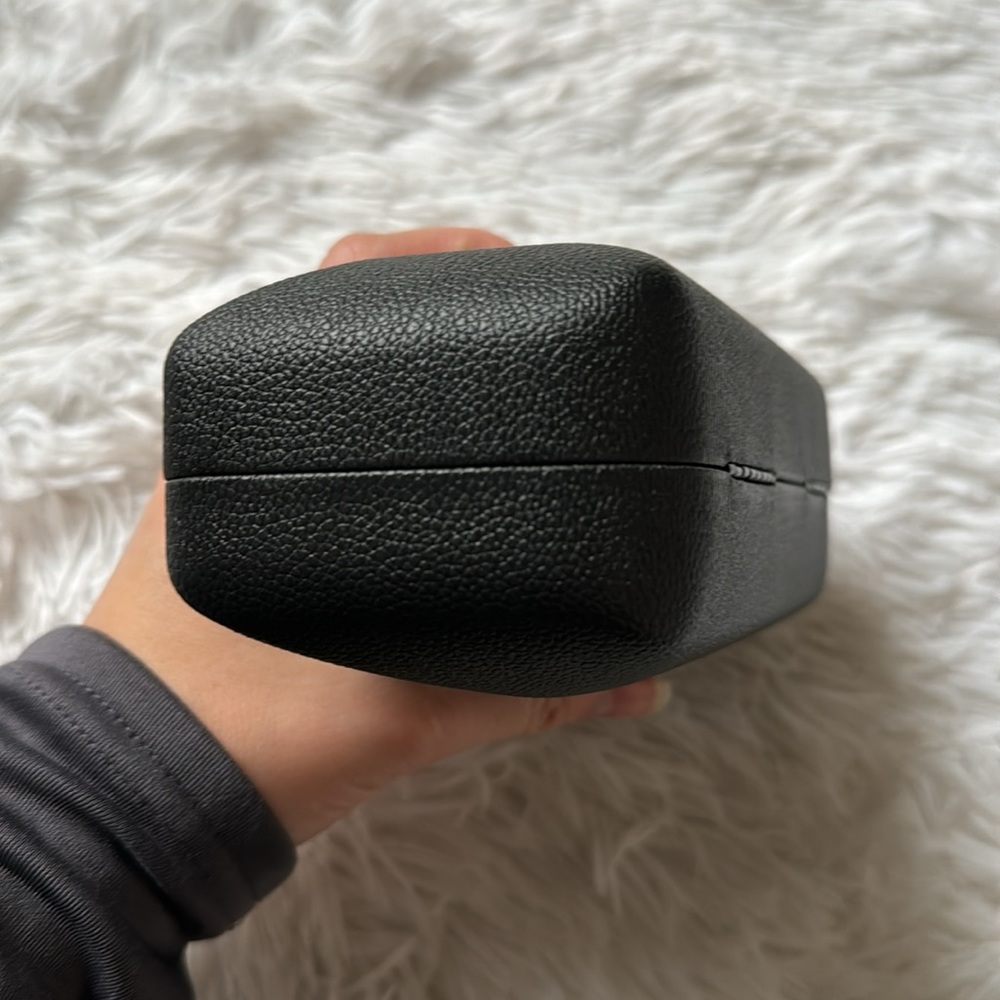 BALENCIAGA EXTRA LARGE BLACK LEATHER SUNGLASSES CASE WITH DRAWSTRING POUCH NEW - Picture 10 of 14